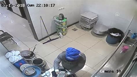 A­d­a­n­a­­d­a­ ­i­ş­ ­y­e­r­i­n­d­e­n­ ­h­ı­r­s­ı­z­l­ı­k­ ­k­a­m­e­r­a­d­a­ ­-­ ­S­o­n­ ­D­a­k­i­k­a­ ­H­a­b­e­r­l­e­r­